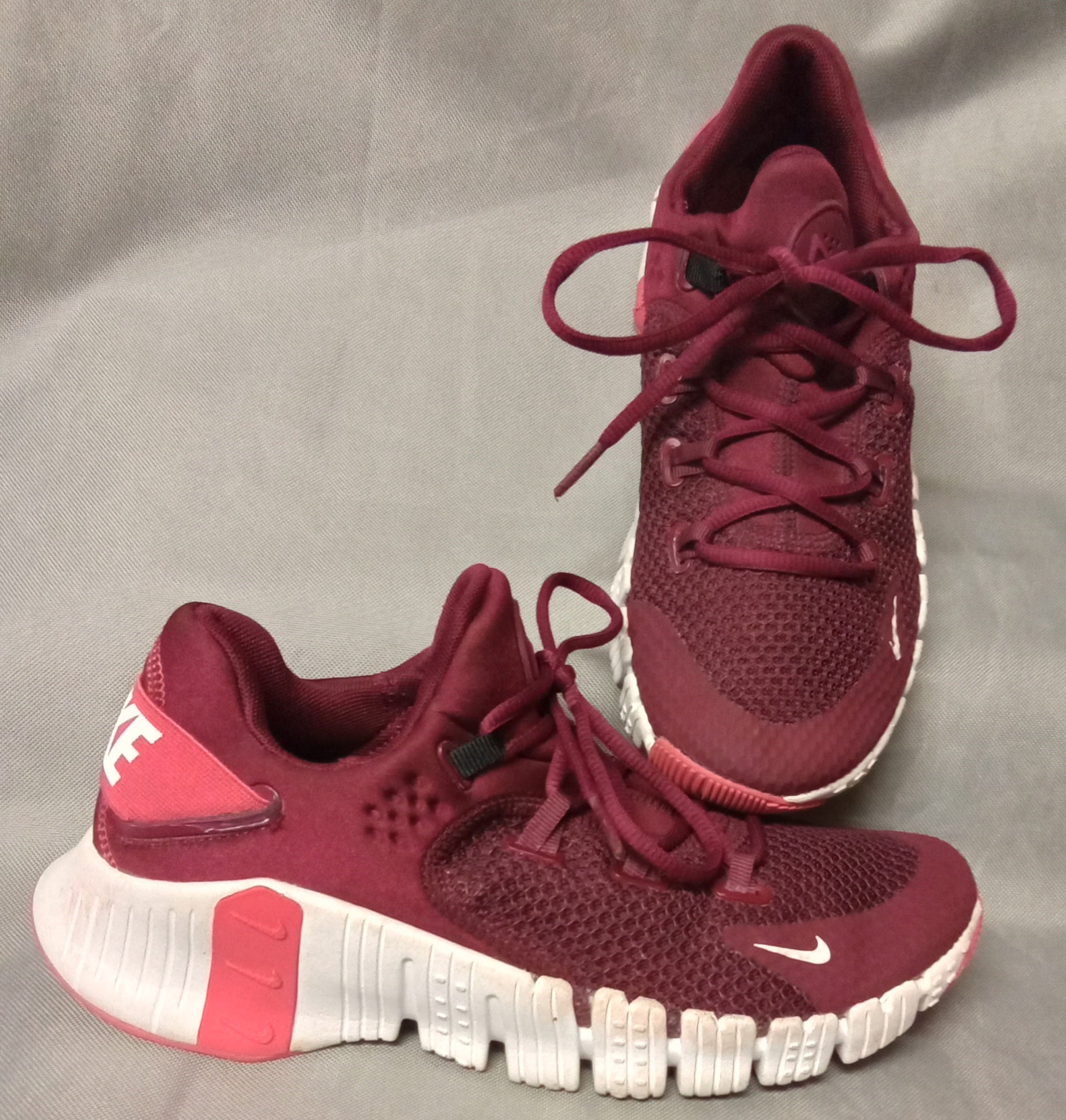 Women's Athletic Shoe image 0