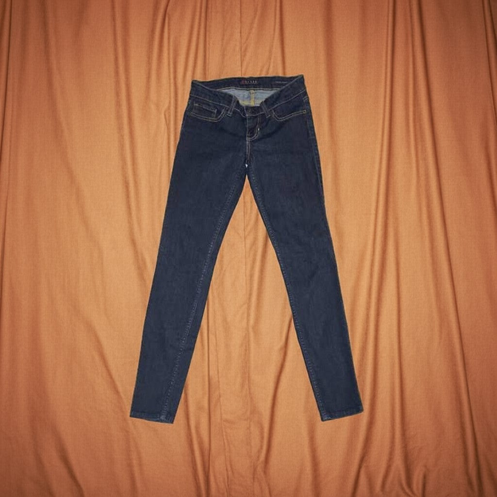Women's Guess Denim Jean Size 25in Waist image 0