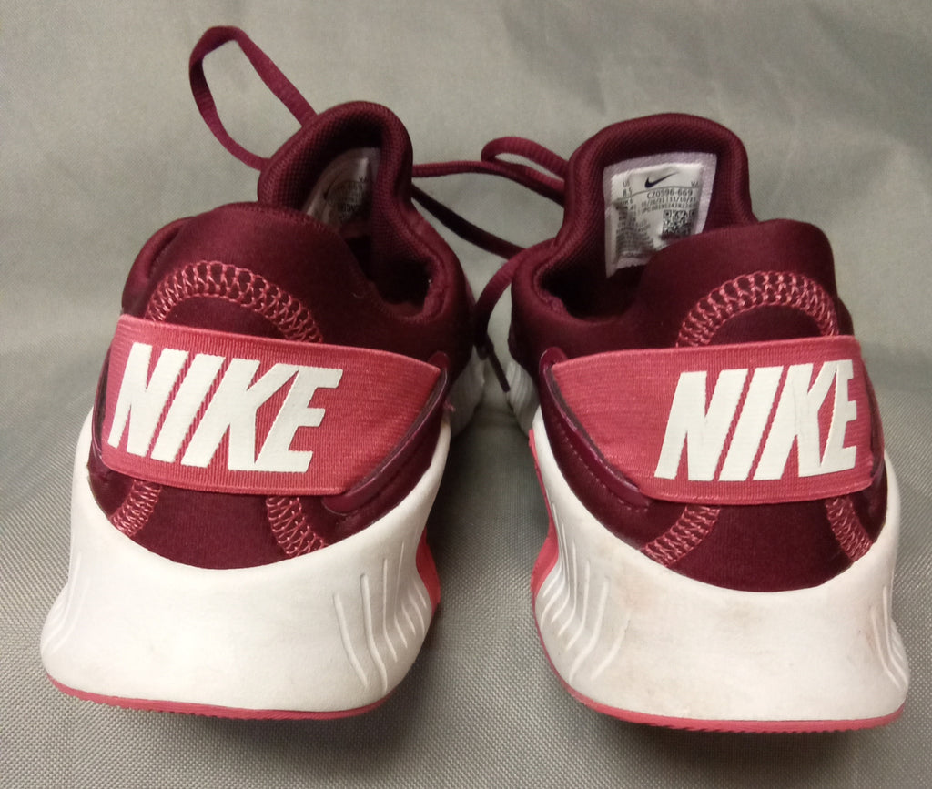 Women's Athletic Shoe image 2