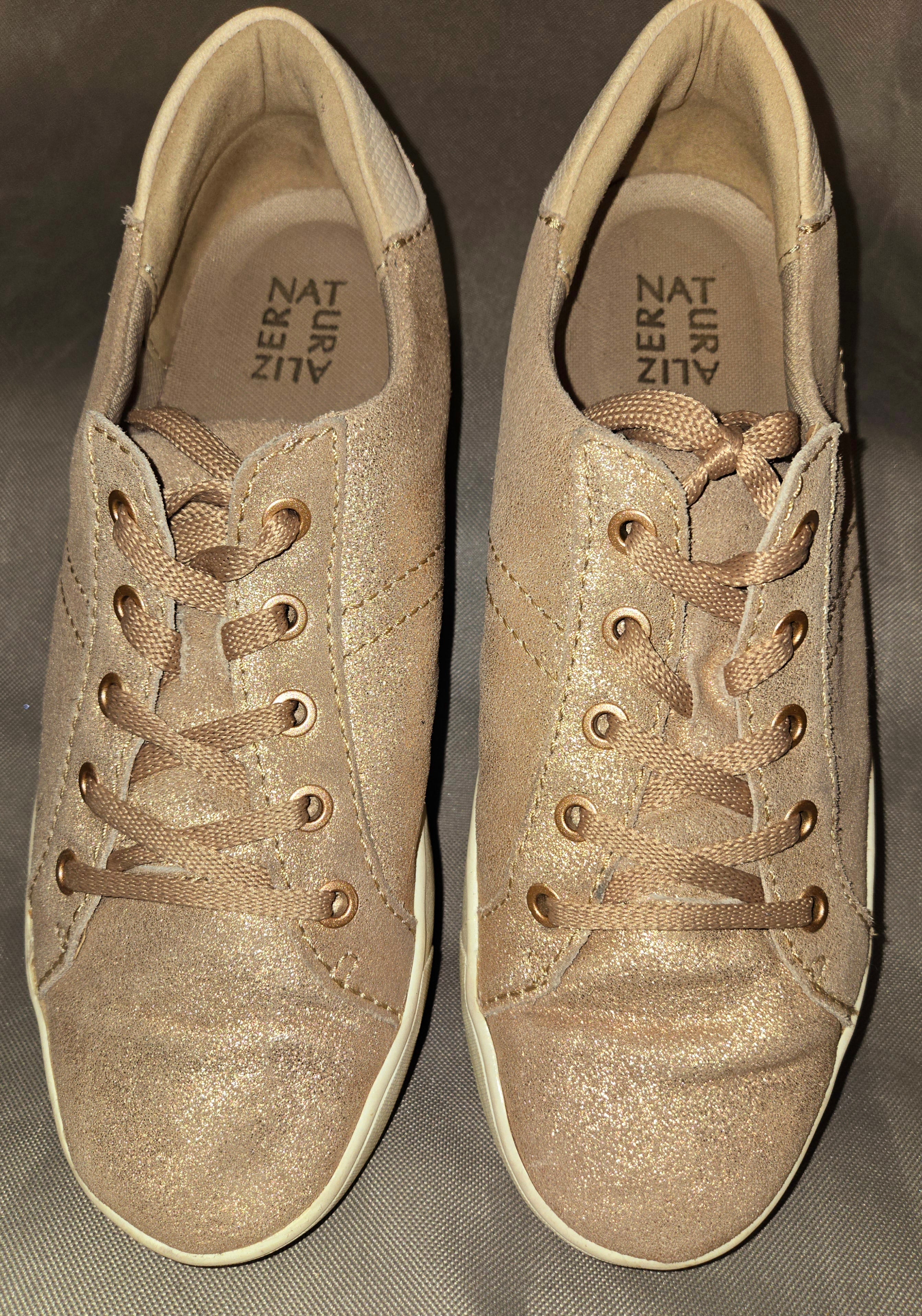 Women's Shoes Size- 10W  image 0