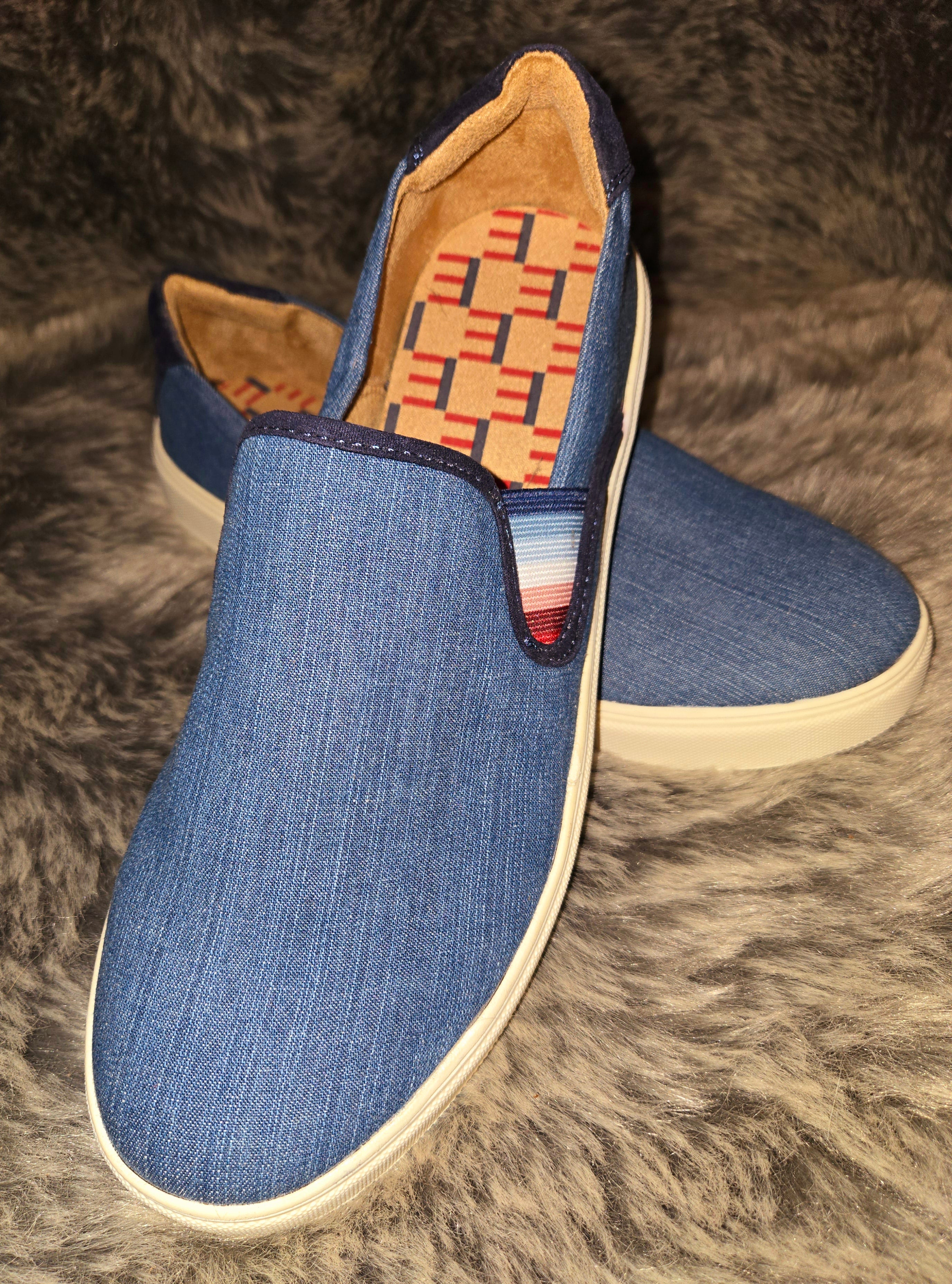 Women's Shoes Size - 10 M image 0