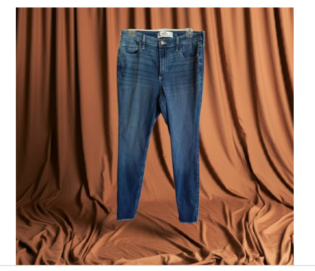 Women's Hollister Jean-Size 13R image 0