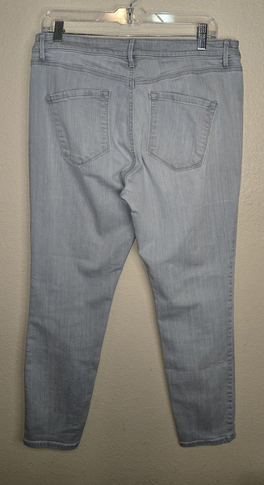 Pre-loved Women's Ann Taylor LOFT Denim Jean Size 12
