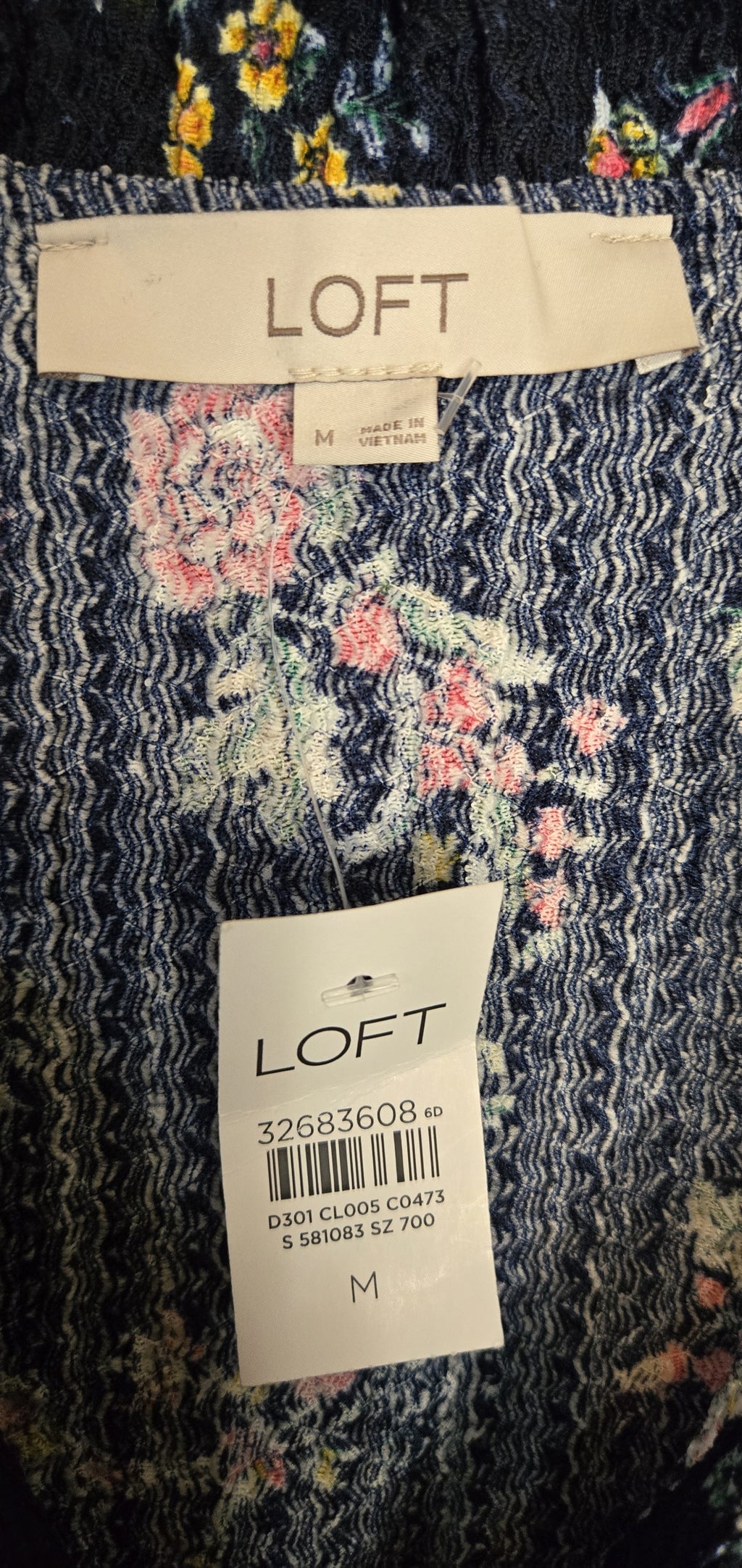 NWT - Women's Ann Taylor LOFT Blouse Size Medium