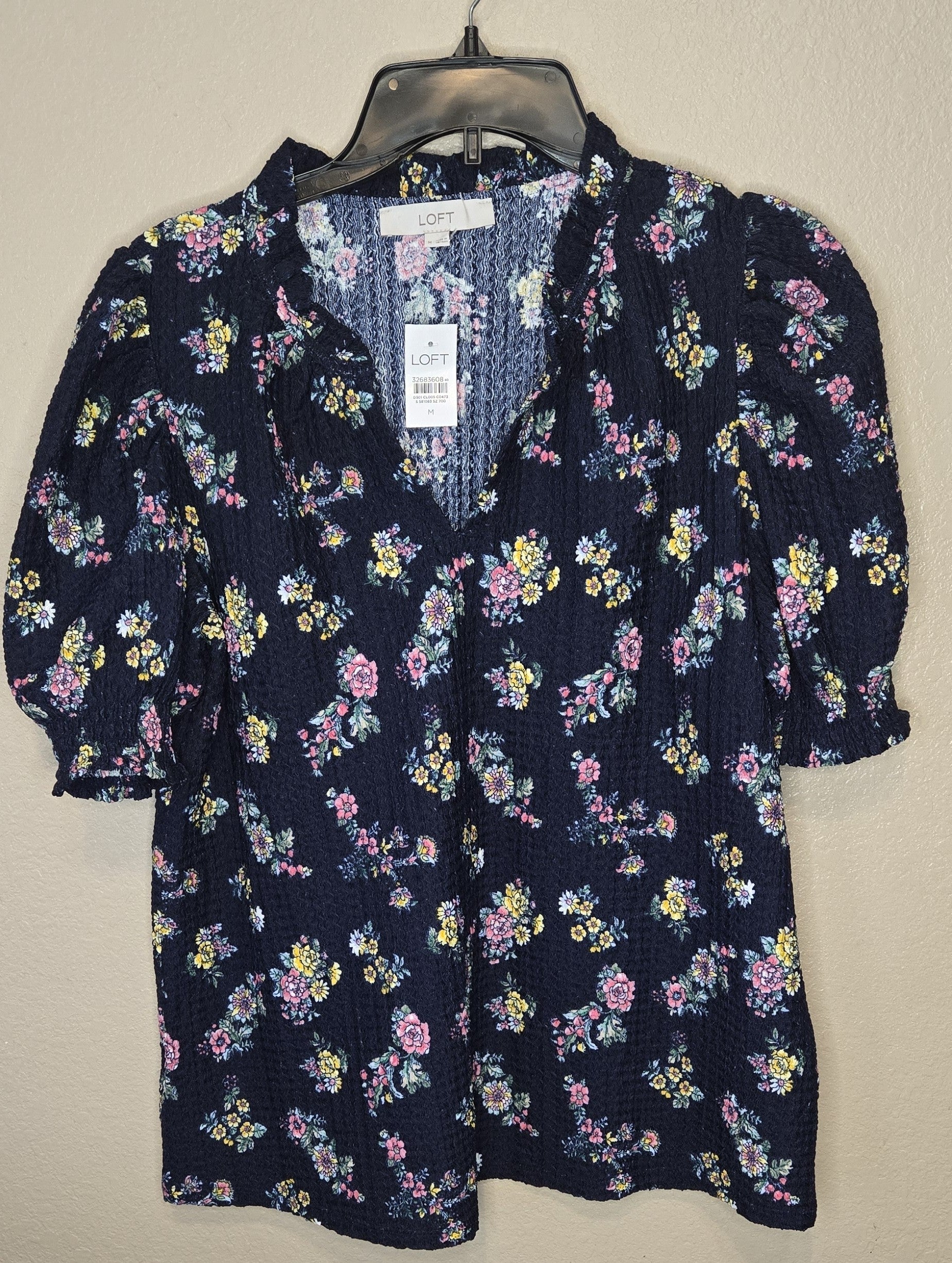 NWT - Women's Ann Taylor LOFT Blouse Size Medium