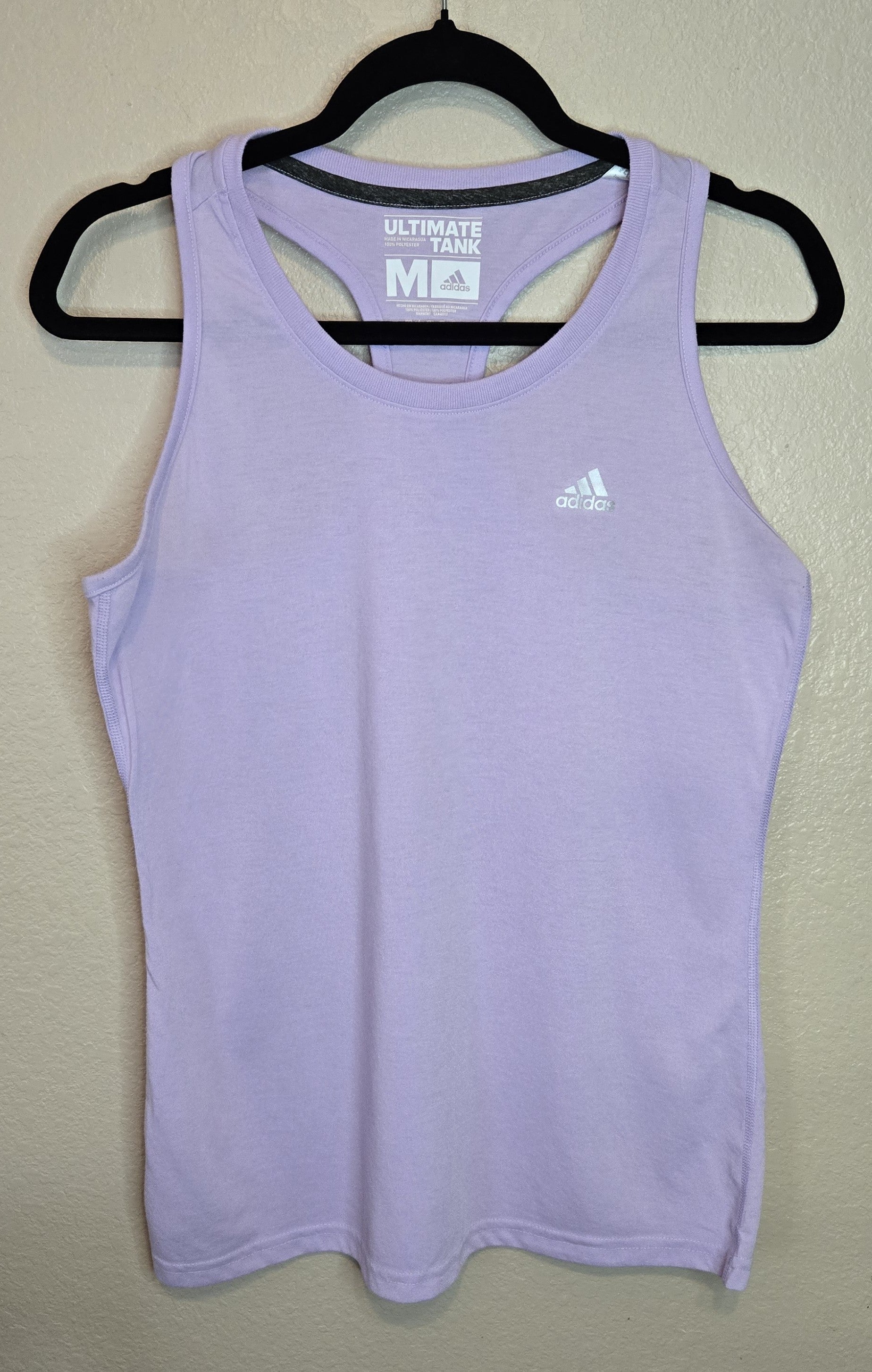 Pre-loved Adidas Athletic Top Size Medium