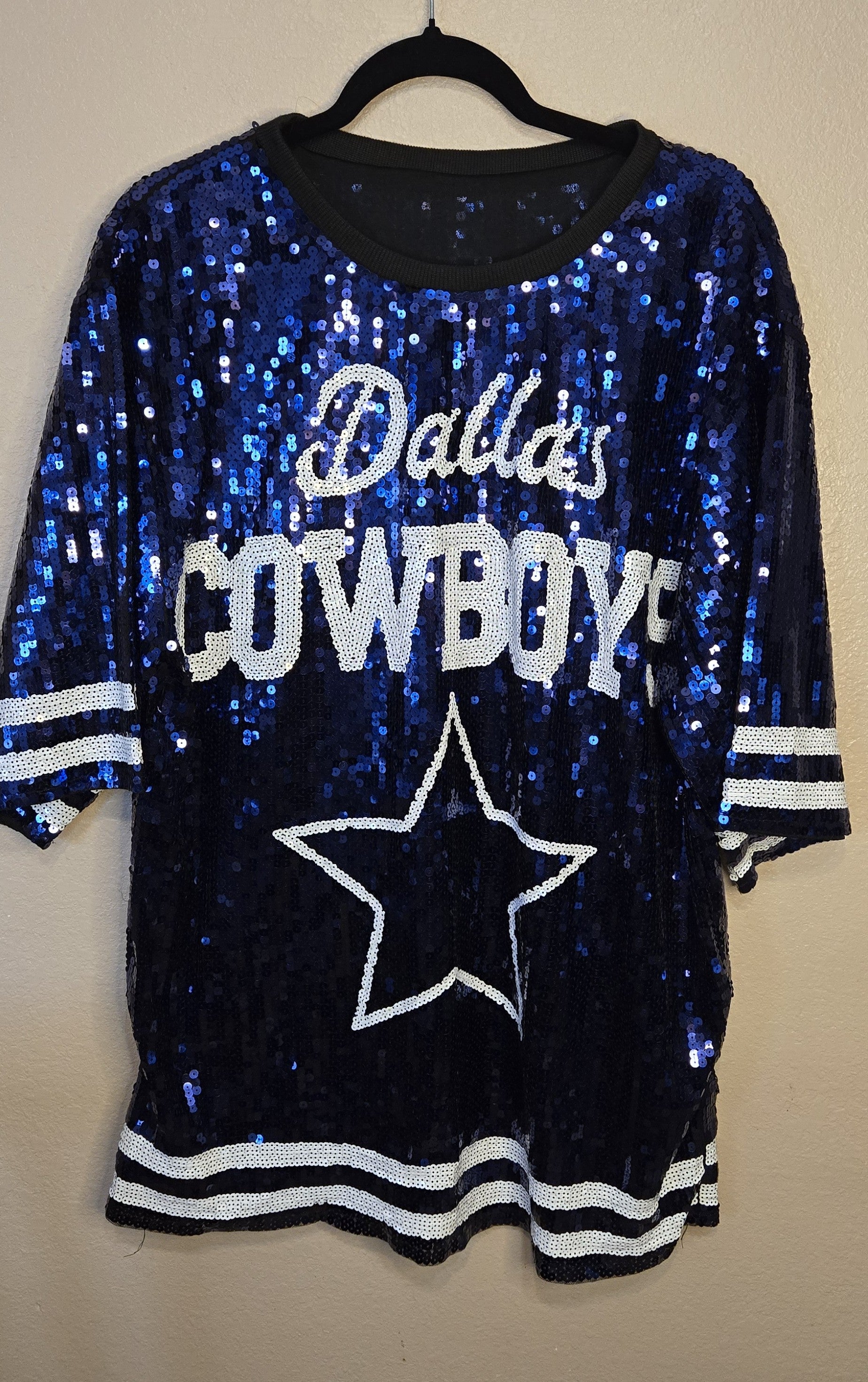 Pre--loved Women's Sequence Dallas Cowboys Top Size L/XL
