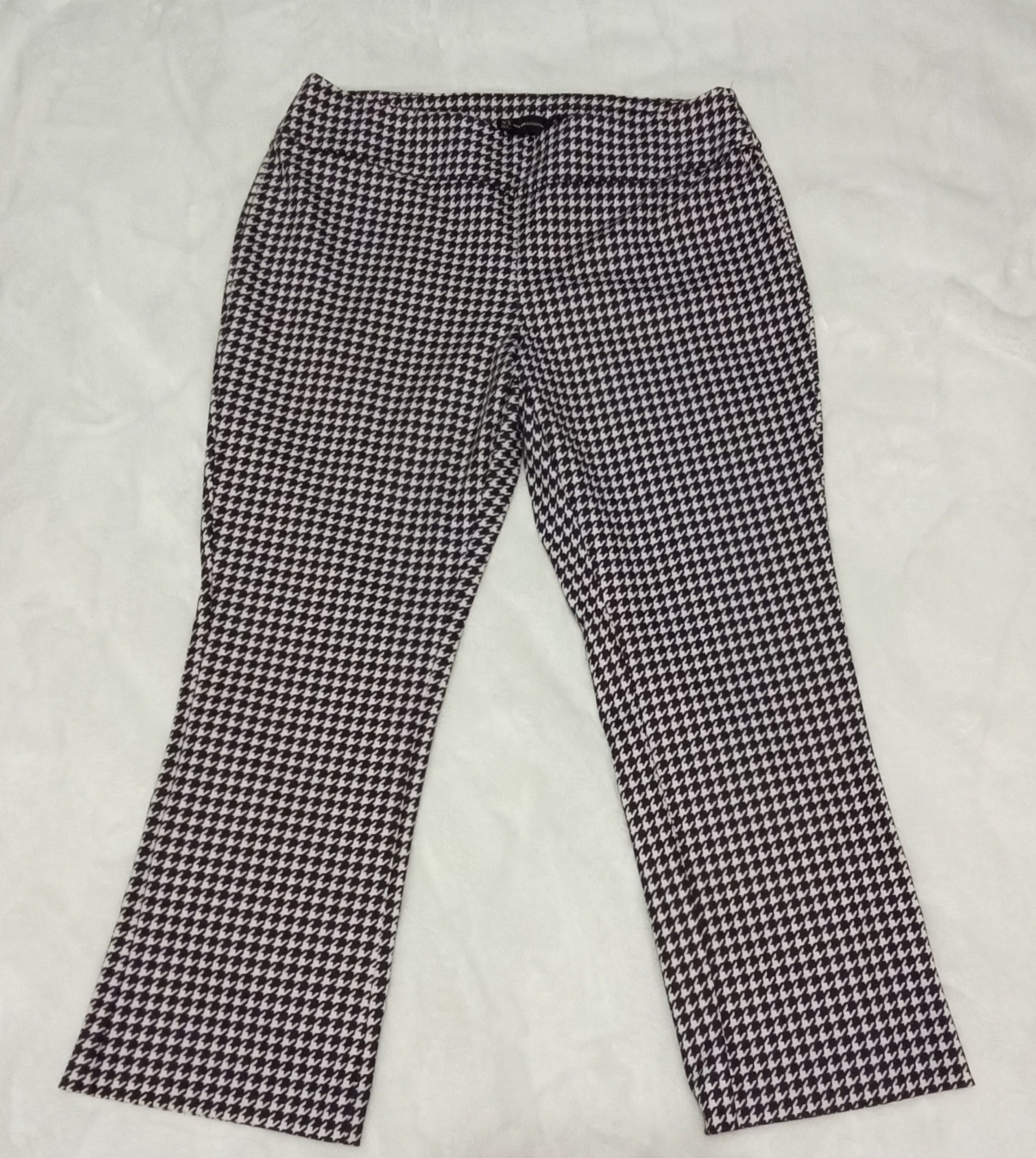 Women's Pull-On Pant Size - XL Petite  image 0