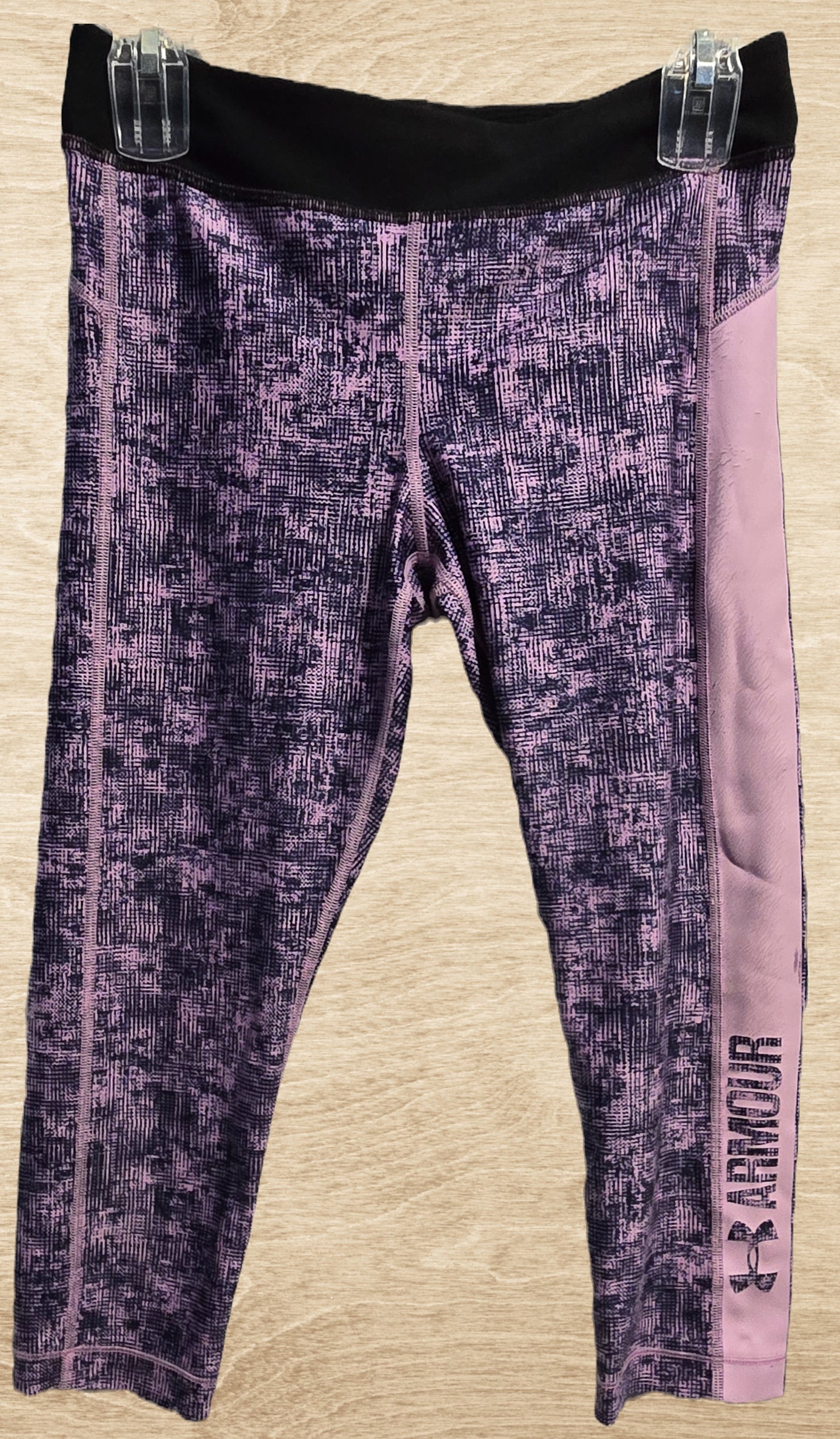 Women's Activewear Capri Leggings image 0